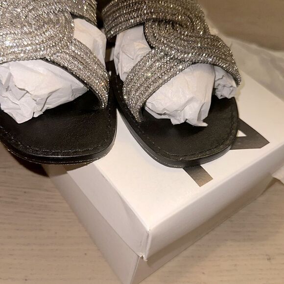 Schutz Alivia Embellished Twist Flat Sandals Used Once - Picture 12 of 12